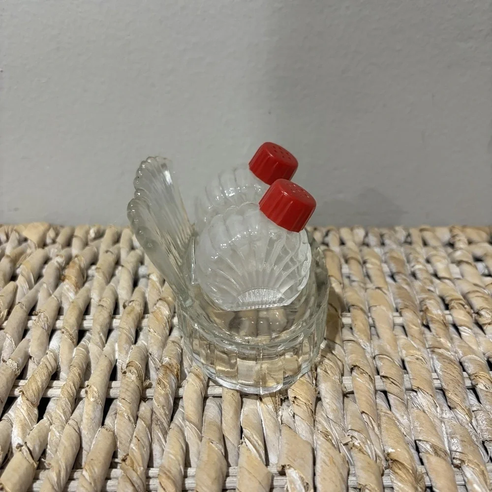 Vintage Clear Pressed Glass Mini Salt Pepper‎ Shakers Red Tops Turkey Tail Tray